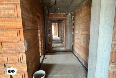 Apartament cu 3 camere în Central - 11