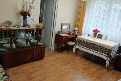 Apartament cu 3 camere decomandat în Central - 2