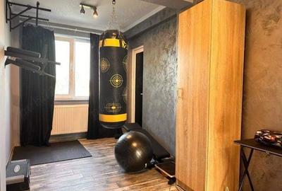 VILA UNICAT ULTRALUX P+1 +CASA CU TEREN 1412MP ZONA PALAZU MARE - 4