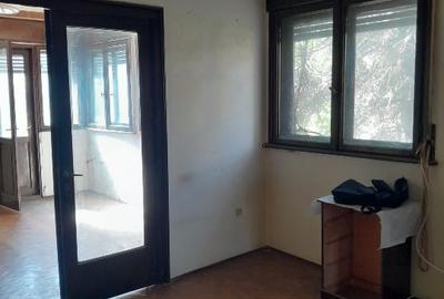 Apartament cu 4 camere decomandat în Decebal - 9