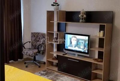 Garsonieră decomandată, mobilată în Central