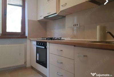 Apartament cu 3 camere decomandat în Central - 3