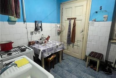 Apartament cu 3 camere circular în P-ța Unirii - 13