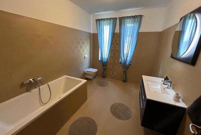 Casă cu 5 camere în Central - 2