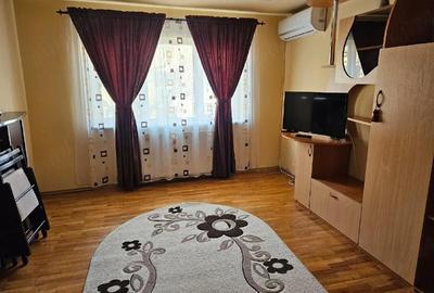 Apartament cu 3 camere decomandat în Central - 2