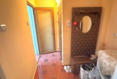 Apartament cu 2 camere semidecomandat, mobilat în Micro 19 - 5