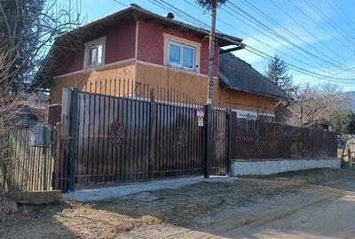 Casă cu 3 camere cu Teren 1000 Mp în Central - 6