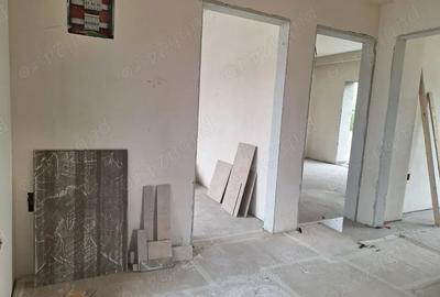 Casă cu 5 camere cu Teren 350 Mp în Central