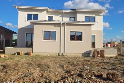 Casă cu 4 camere cu Teren 259 Mp în Central