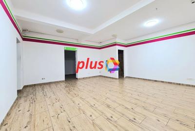 Spațiu comercial, 73 mp în Tractorul