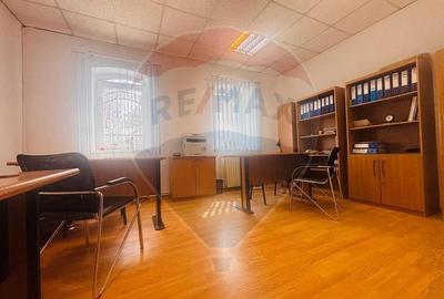 Birou, de 50 mp, în Central - 3