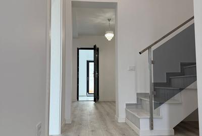 Casă cu 5 camere în Bariera Vâlcii - 4