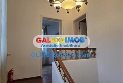 Casă cu 6 camere cu Canalizare în Central - 9