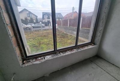 De vanzare casa la standarde ridicate 4 camere, 3 bai, garaj incorporat , 5 arii - 4