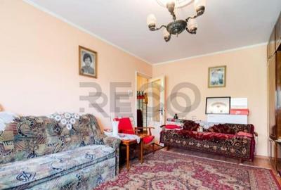 Reco Apartament 3 camere decomandat in Decebal