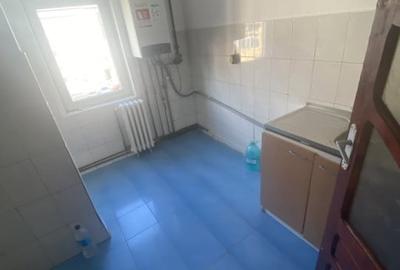 Apartament 3 camere  semidecomandat, et 3/4 langa primaria Filiasi - 10