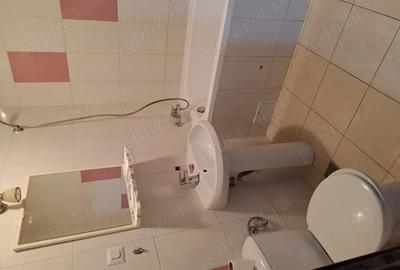 Inchiriez apartament 2 camere Bucure?ti sector 3 - 1