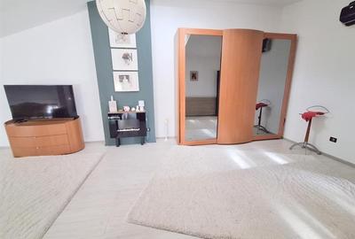 Casă cu 7 camere cu Teren 360 Mp în Central - 12