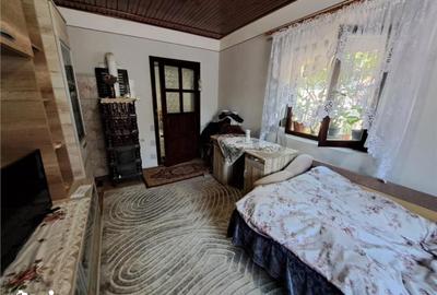 Casă cu 4 camere cu Teren 1439 Mp în Central - 5