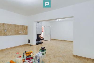 Casă cu 3 camere cu Teren 1656 Mp în Dezna - 4