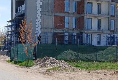 Teren de 6100 mp, în Central