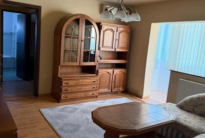 Simion Barnutiu-lângă Hotel Streliția Simion Barnutiu-lângă Hotel Streliția - 2