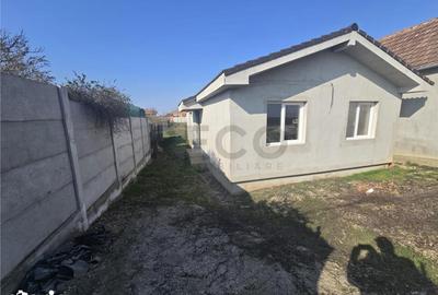 Casă cu 3 camere cu Teren 545 Mp în Girișu de Criș - 13
