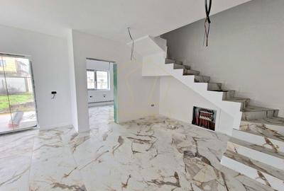 Duplex spatios cu 5 camere | Mosnita Noua - 2