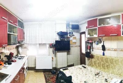 Apartament cu 3 camere decomandat în Central - 4