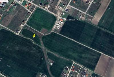 Teren de 24581 mp, în Central - 6