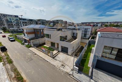 Casă individuală cu 4 camere în Tomis Plus