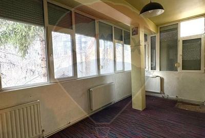 Apartament cu 3 camere la curte comuna, in zona Romanilor - 4