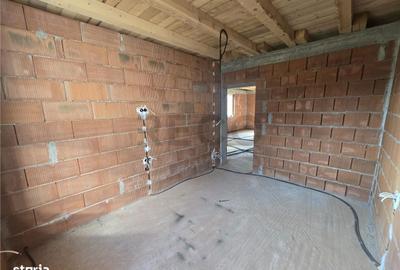 Casă cu 3 camere cu Teren 545 Mp în Girișu de Criș - 7