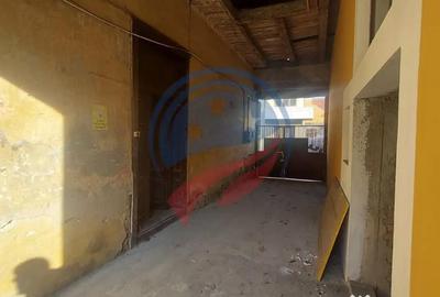 Apartament cu 3 camere semidecomandat în Central - 6