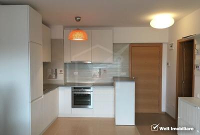 Apartament 2 camere semidecomandate, zona Iulius Mall, parcare subterana, balcon