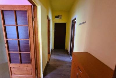 Apartament 2 camere decomandat, etaj 1. Zona Tractorul (Piata) - 6
