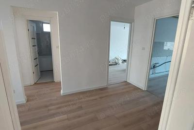 Apartament cu 4 camere decomandat în Central - 1