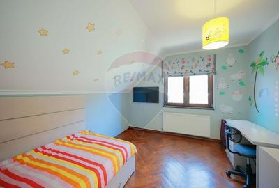 Casă cu 5 camere cu Teren 503 Mp în Nufărul - 6