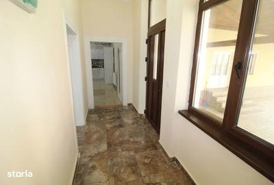 Casă cu 4 camere cu Teren 750 Mp în Central - 7