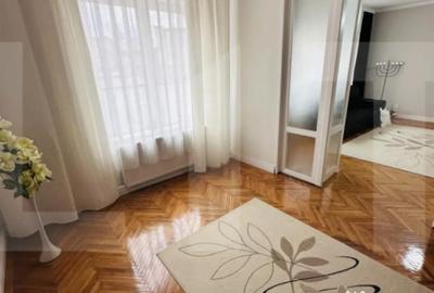 Apartament cu 5 camere în Central - 16