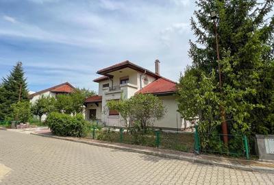 Casă Individuală de Închiriat în Pipera - Complex cu Piscină, Parțial Mobilată - 1
