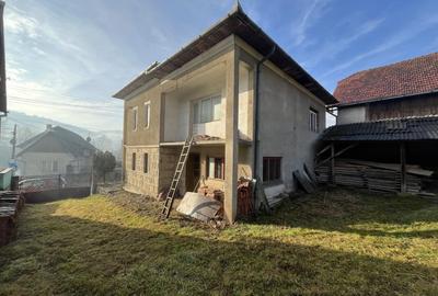 Teren cu casa renovabila in Suceag - 9