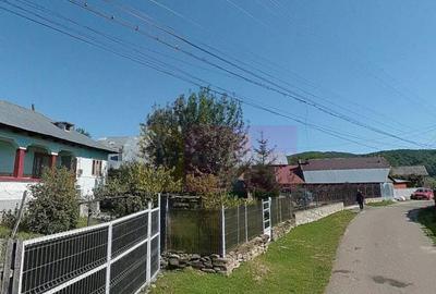 Casa batraneasca cu teren (4.910 mp) la Alunis - 33