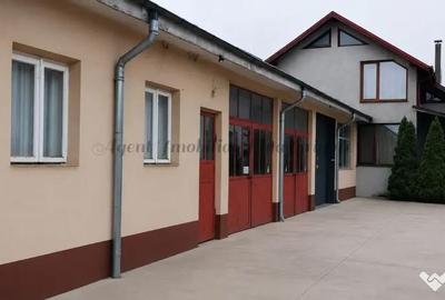 Casă cu 4 camere în Central - 4