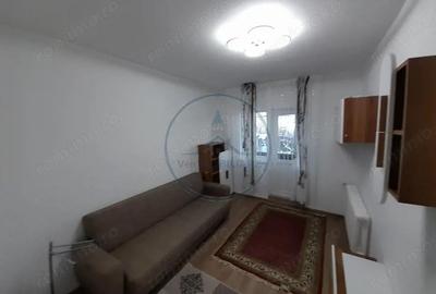 Apartament cu 2 camere decomandat, mobilat în Central
