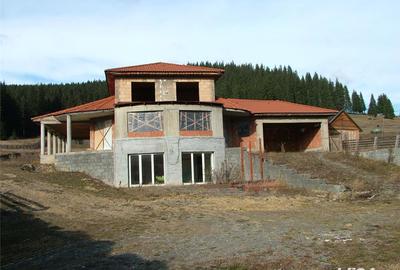 Casă cu 12 camere cu Teren 3135 Mp în Borsec - 7