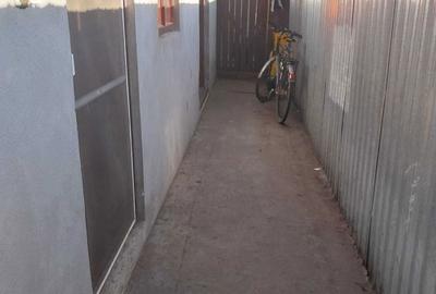Apartament cu 2 camere decomandat în Zăvoaia - 1