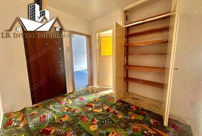 Apartament cu doua camere-zona Lipovei- etaj 3 - 3