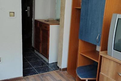 Garsonieră nedecomandată în Tractorul - 2