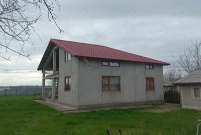 Casă cu Teren 1000 Mp în Siliștea - 1